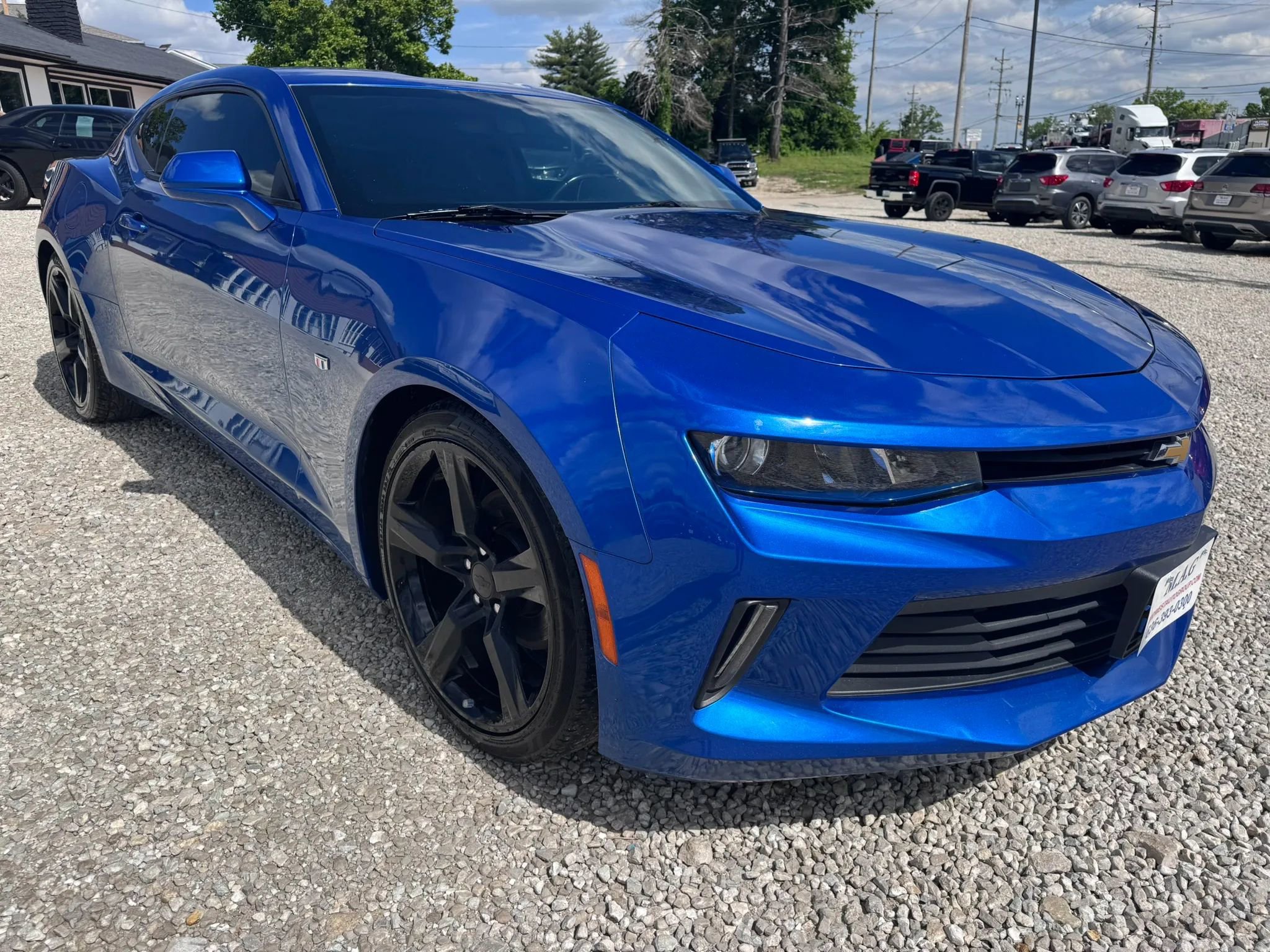 Used 2018 Chevrolet Camaro LT RWD image 8