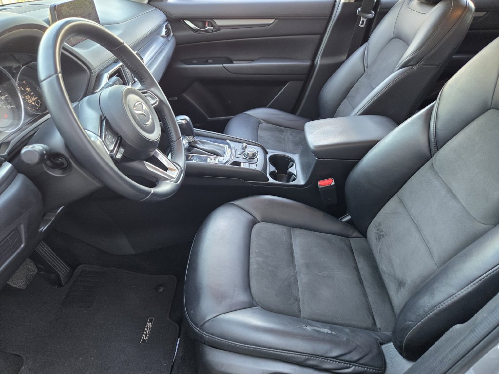 Used 2017 MAZDA CX-5 Touring w/ Preferred Equipment Package FWD image 9