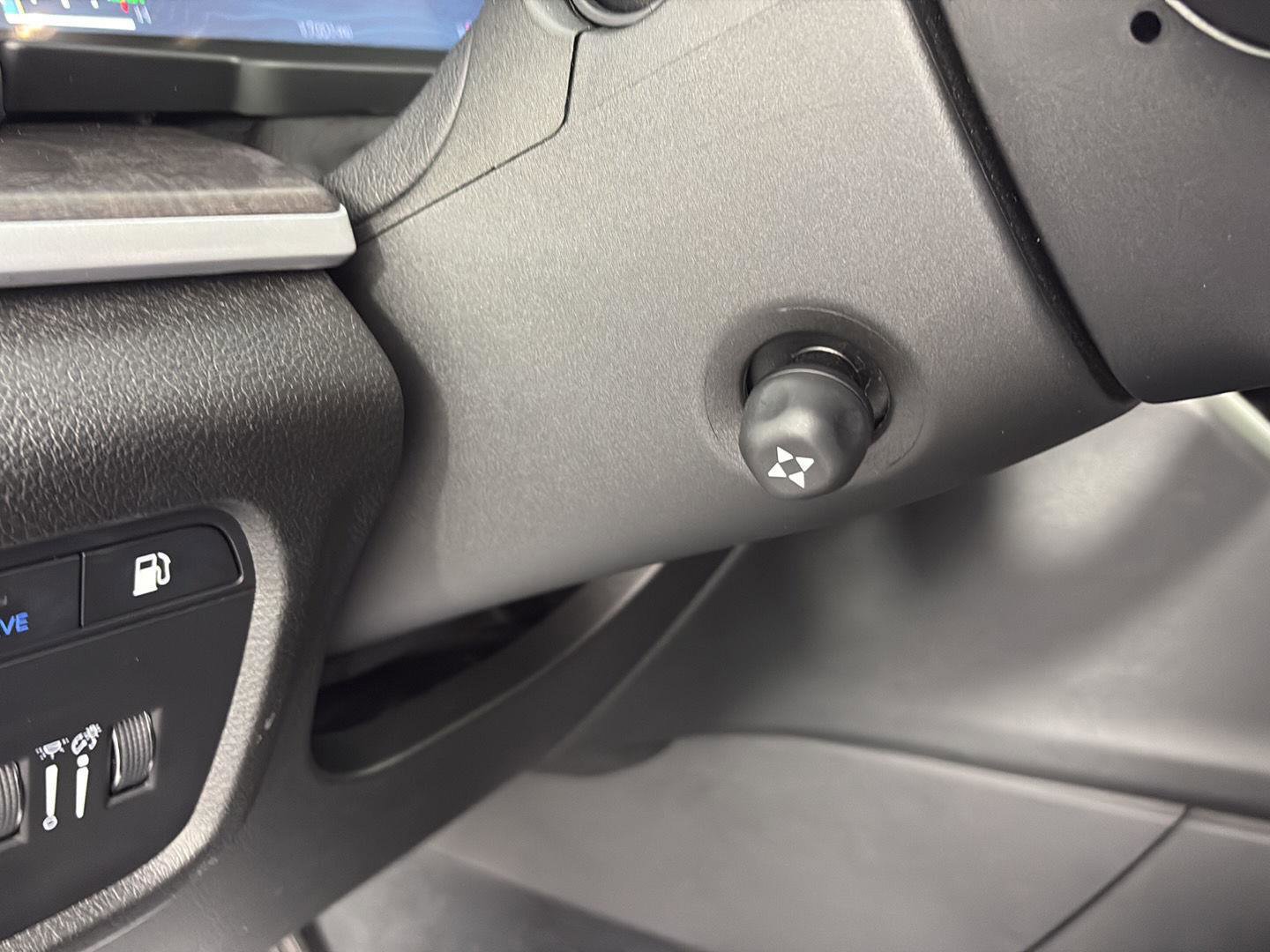 Used 2023 Jeep Grand Cherokee 4WD 4xe w/ Luxury Tech Group II image 28