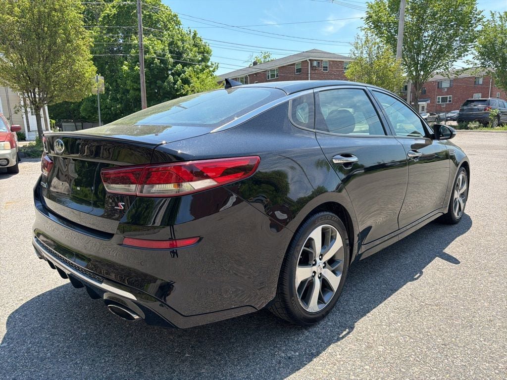 Used 2020 Kia Optima S w/ S Panoramic Sunroof Package FWD image 4