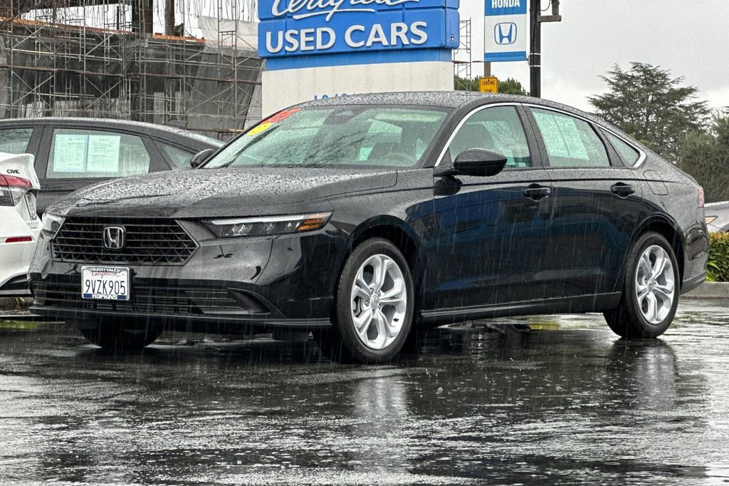 Certified 2025 Honda Accord LX image 7