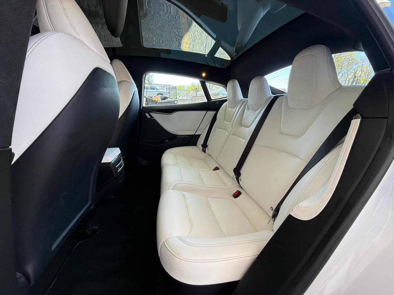 Used 2021 Tesla Model S Performance image 4