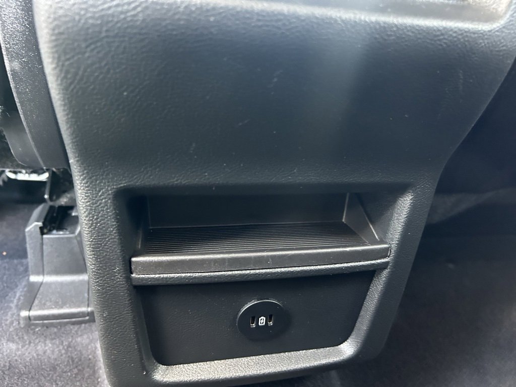 Used 2023 Ford Edge SEL image 32