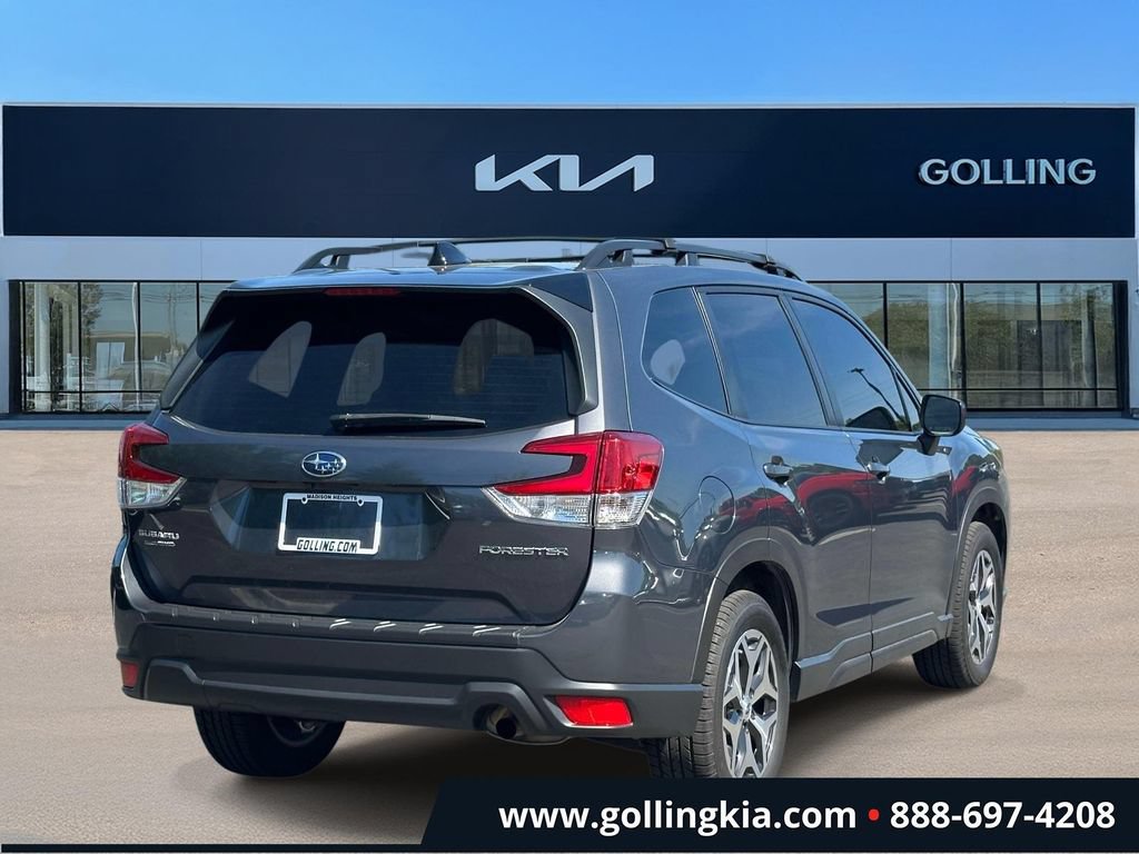 Used 2024 Subaru Forester Premium AWD/4WD image 3