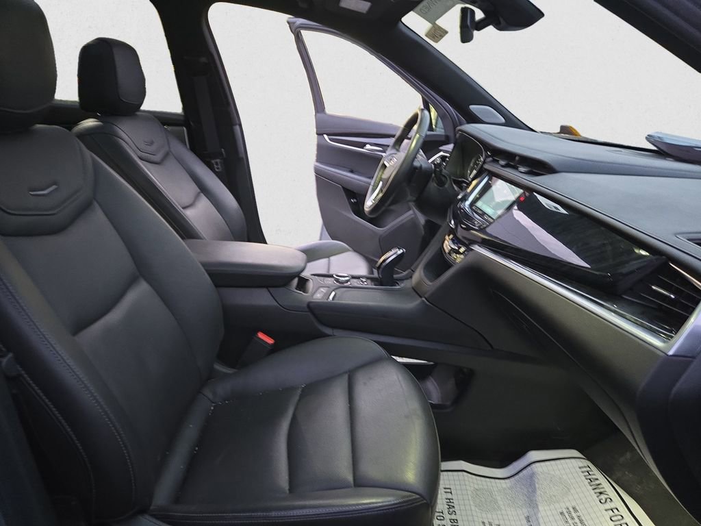 Certified 2024 Cadillac XT6 Premium Luxury image 16