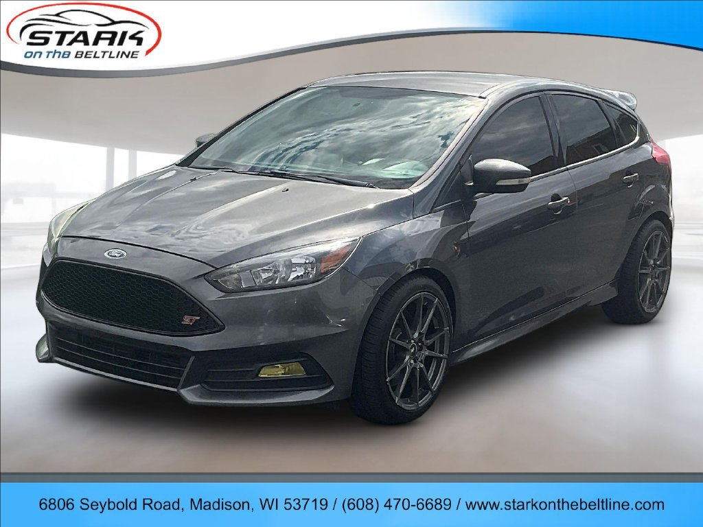 Used 2018 Ford Focus ST FWD image 3