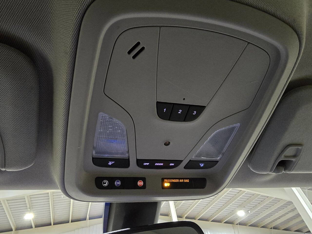 Used 2014 Chevrolet Impala LT w/ Convenience Package image 42