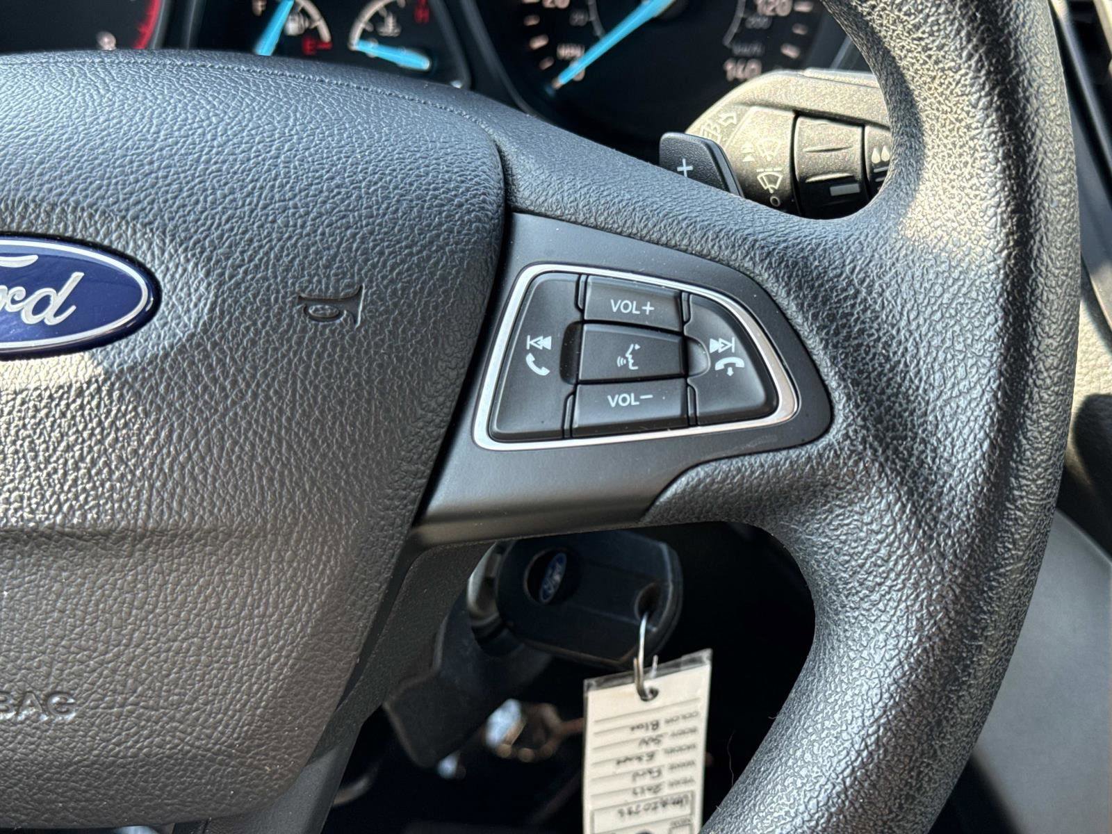 Used 2017 Ford Escape SE image 8