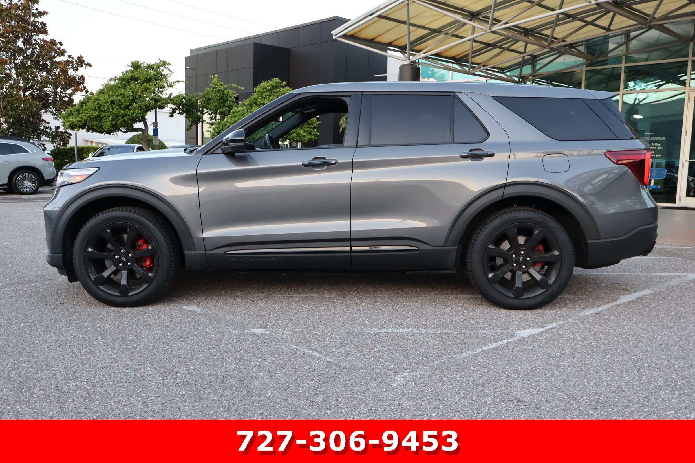 Used 2022 Ford Explorer ST w/ Equipment Group 401A AWD/4WD image 6