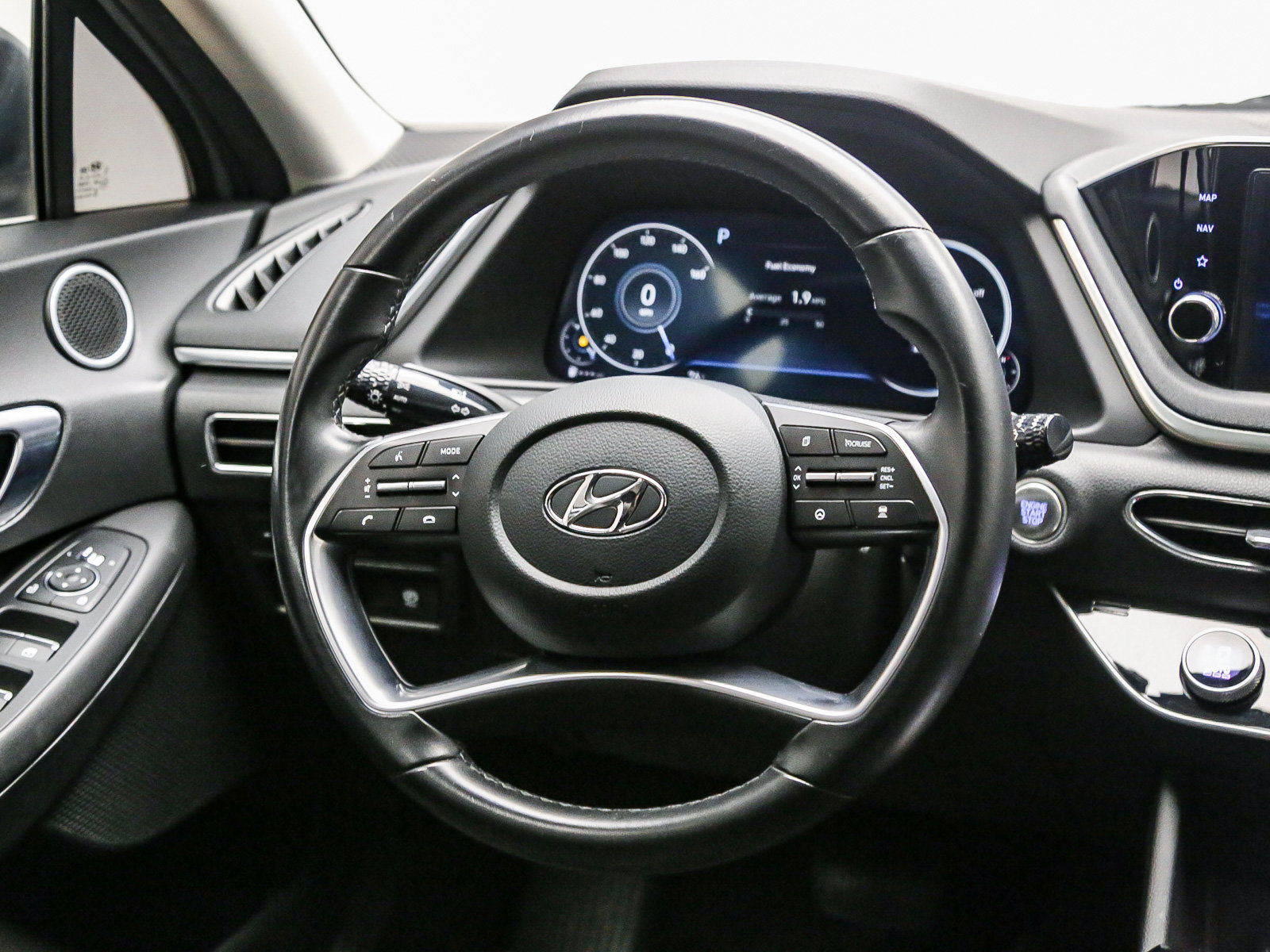 Used 2023 Hyundai Sonata SEL w/ Convenience Package FWD image 16