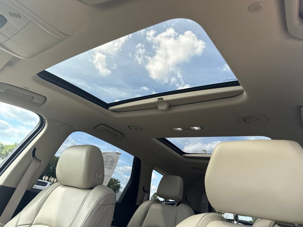 Used 2018 Buick Enclave Premium w/ Experience Buick Package AWD/4WD image 9