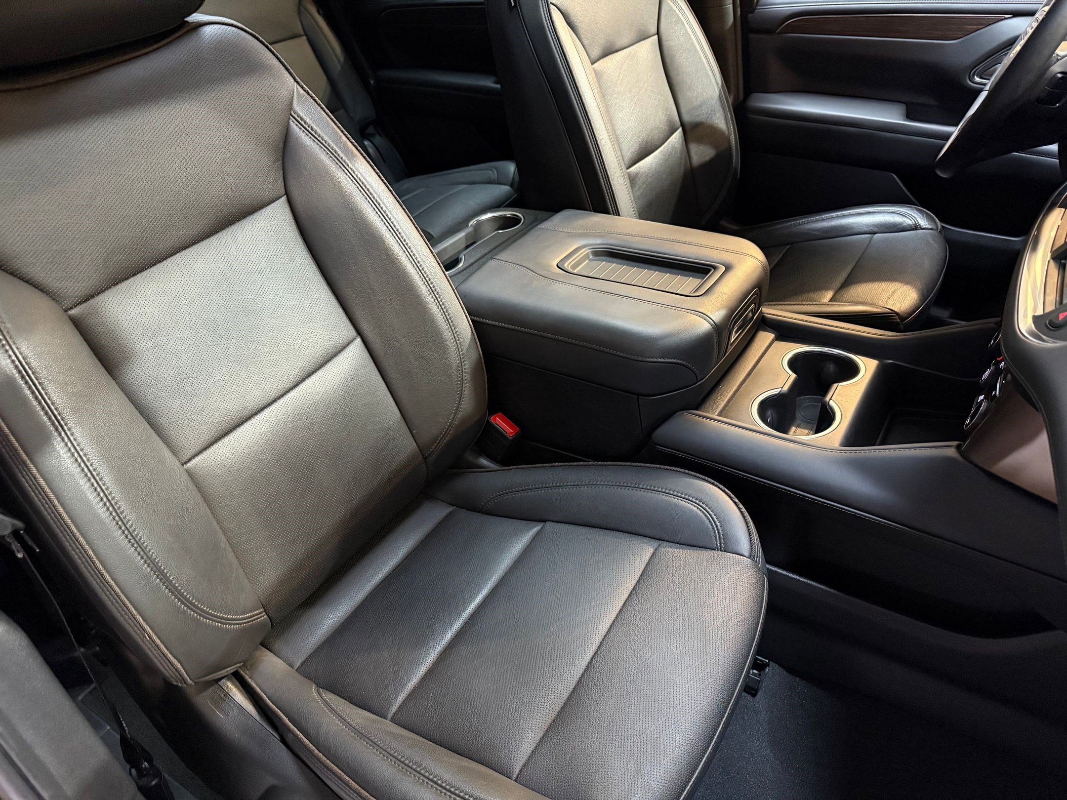 Used 2023 Chevrolet Tahoe High Country w/ Premium Package 2 AWD/4WD image 51