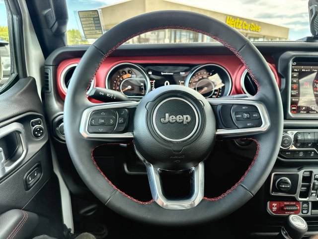 Used 2023 Jeep Gladiator Rubicon w/ Cold Weather Group AWD/4WD image 14
