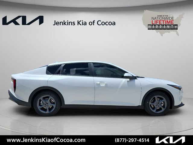 New 2026 Kia K4 FWD image 3