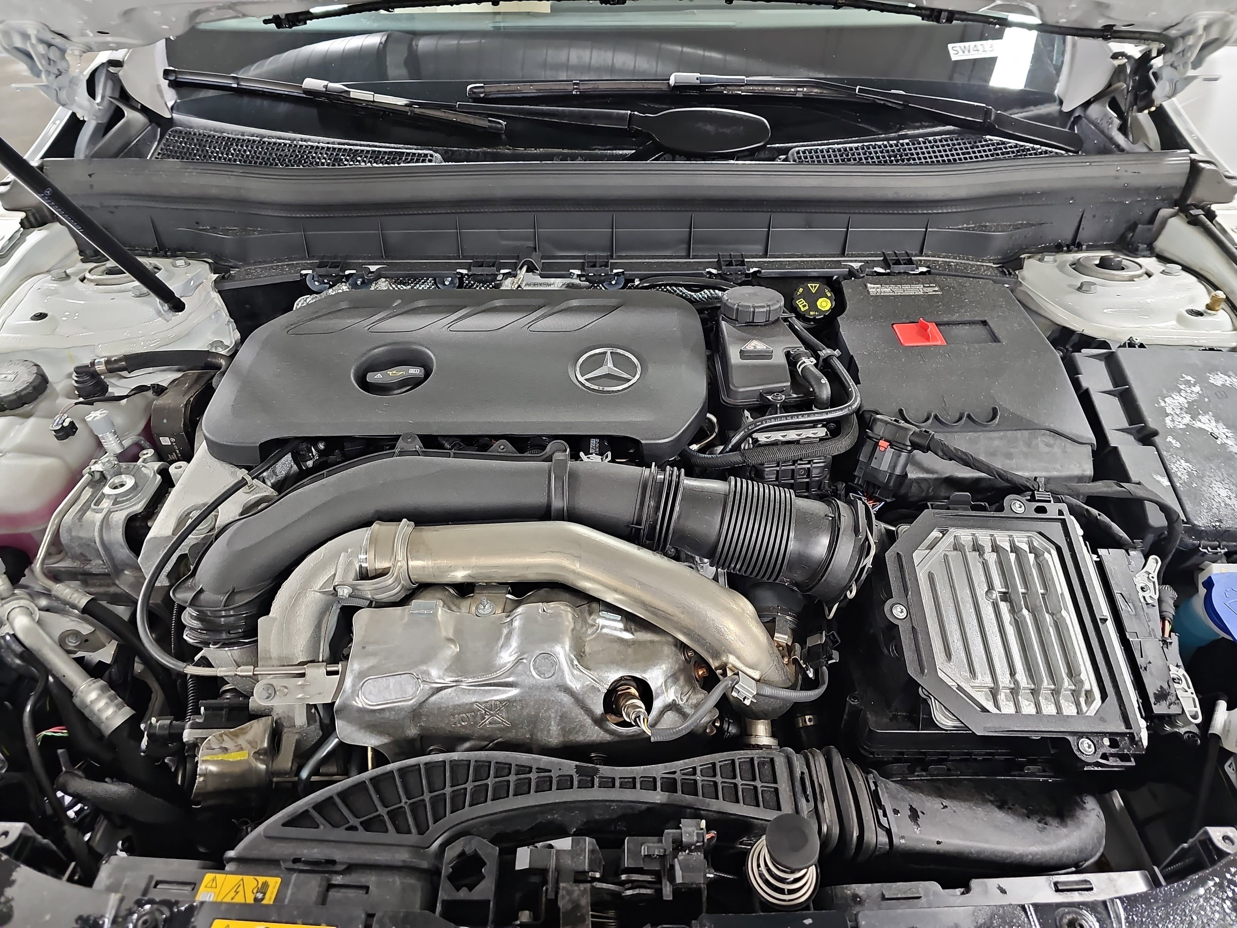 New 2025 Mercedes-Benz GLB 250 image 30