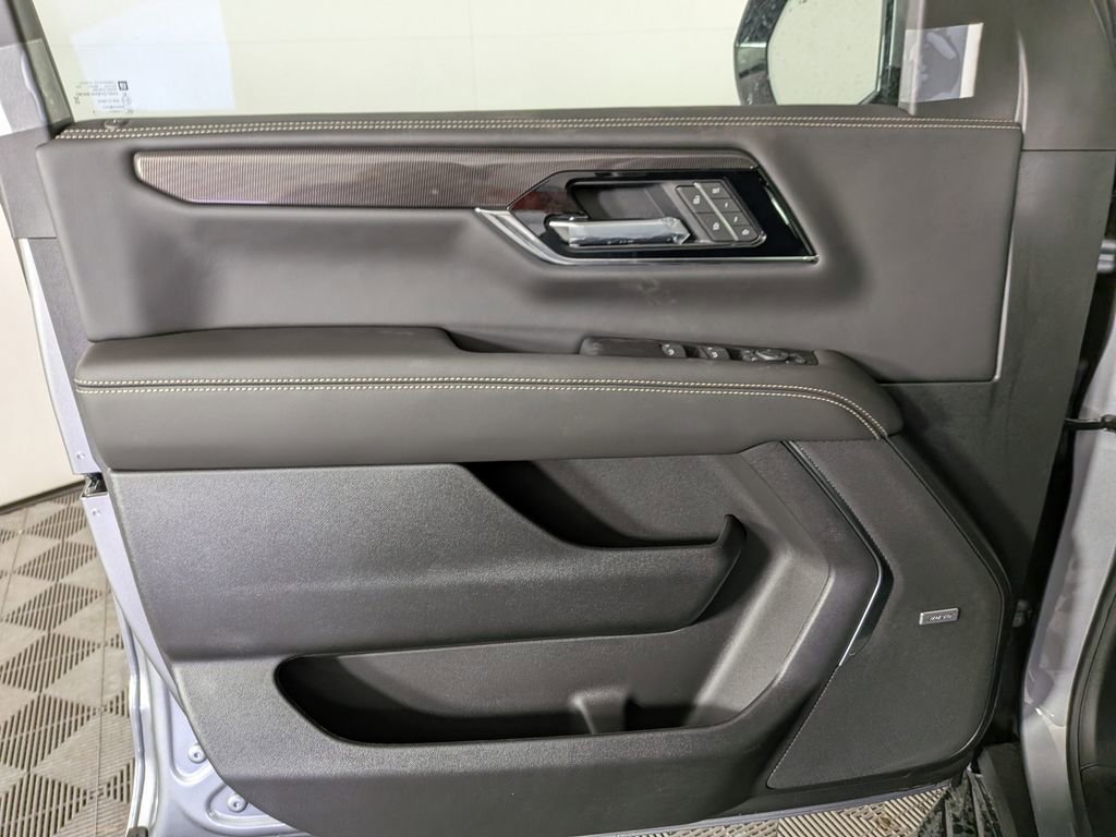 New 2026 GMC Yukon Elevation w/ Elevation Premium Package AWD/4WD image 15