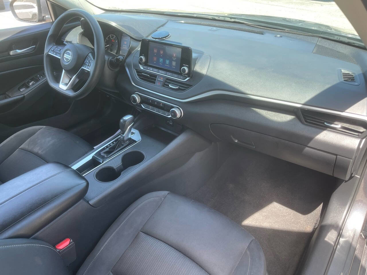 Used 2022 Nissan Altima 2.5 S image 25