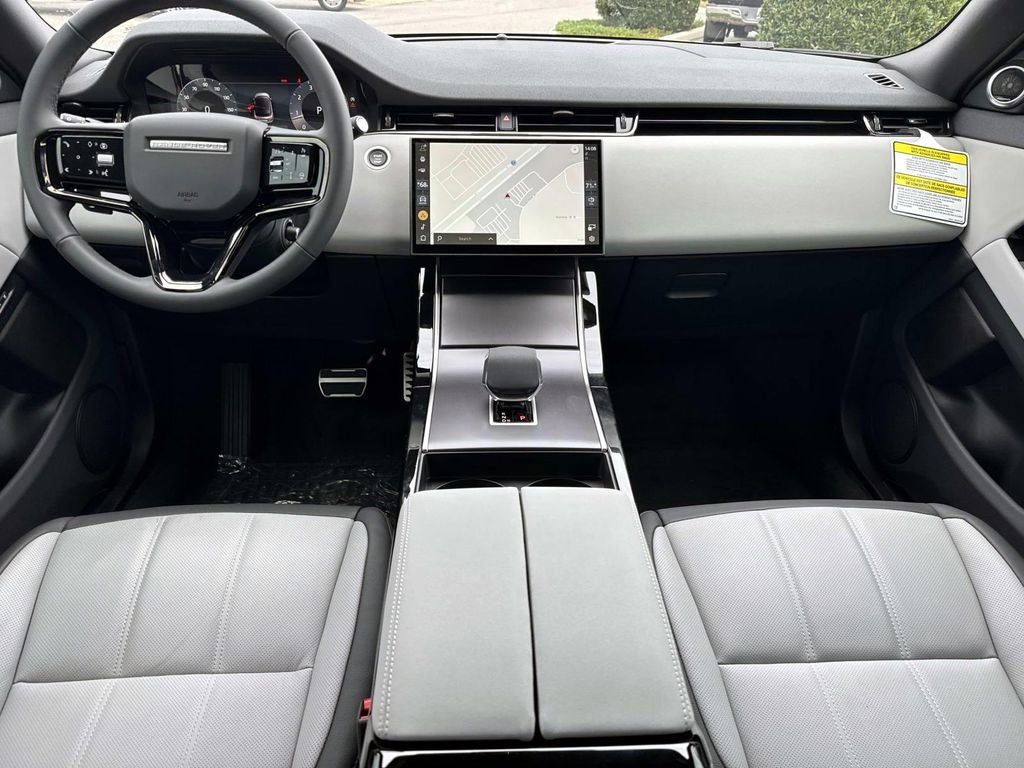 New 2026 Land Rover Range Rover Evoque Dynamic SE AWD/4WD image 14