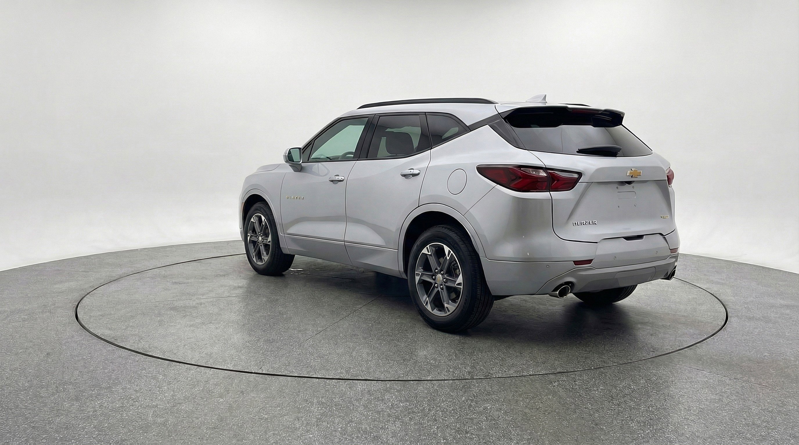 Used 2025 Chevrolet Blazer LT FWD image 6