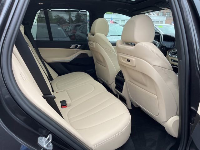 Used 2022 BMW X5 xDrive45e image 28