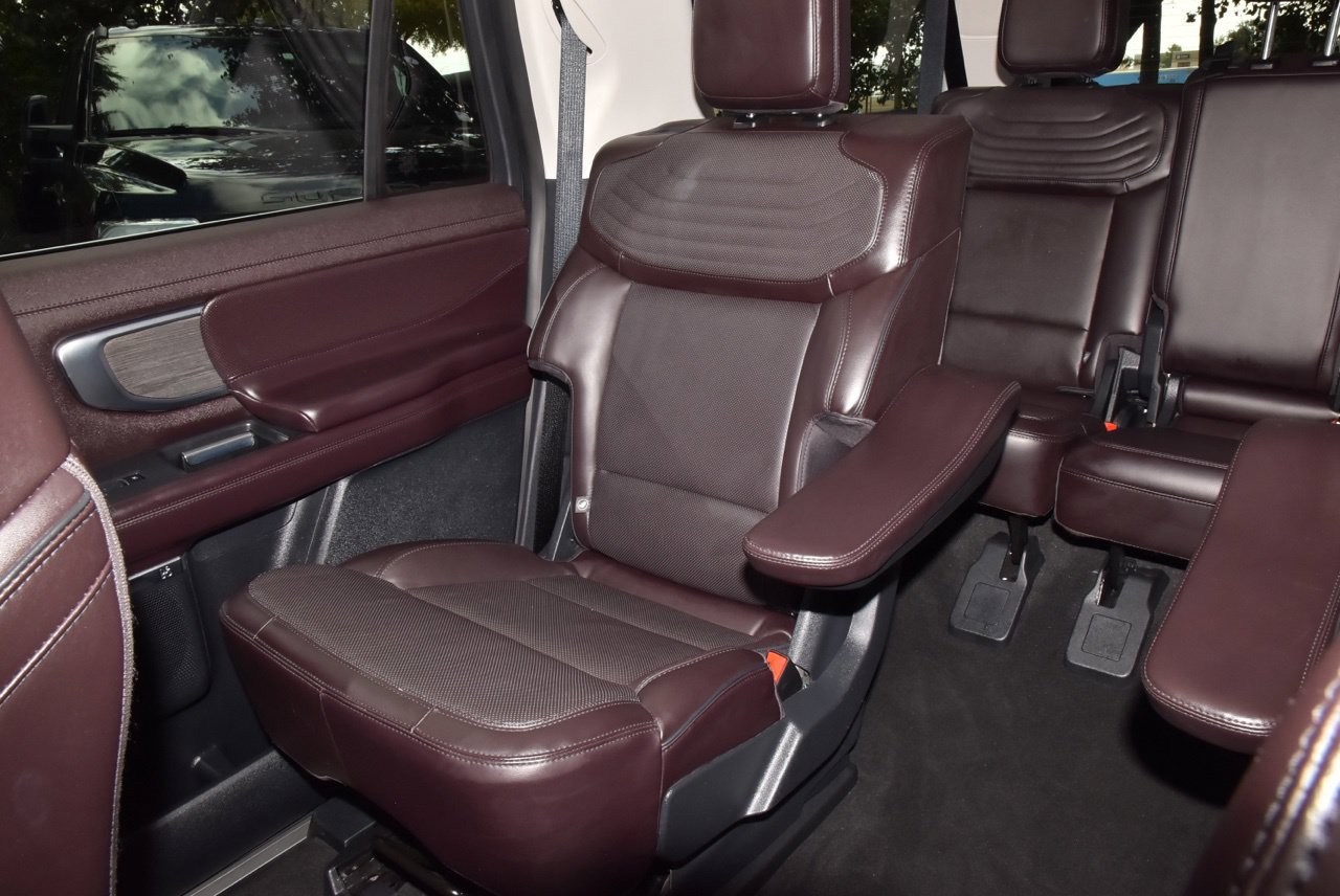 Used 2025 Ford Expedition Max Platinum w/ Platinum Ultimate Package AWD/4WD image 20
