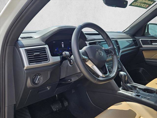 Used 2023 Volkswagen Atlas Cross Sport SE FWD image 10