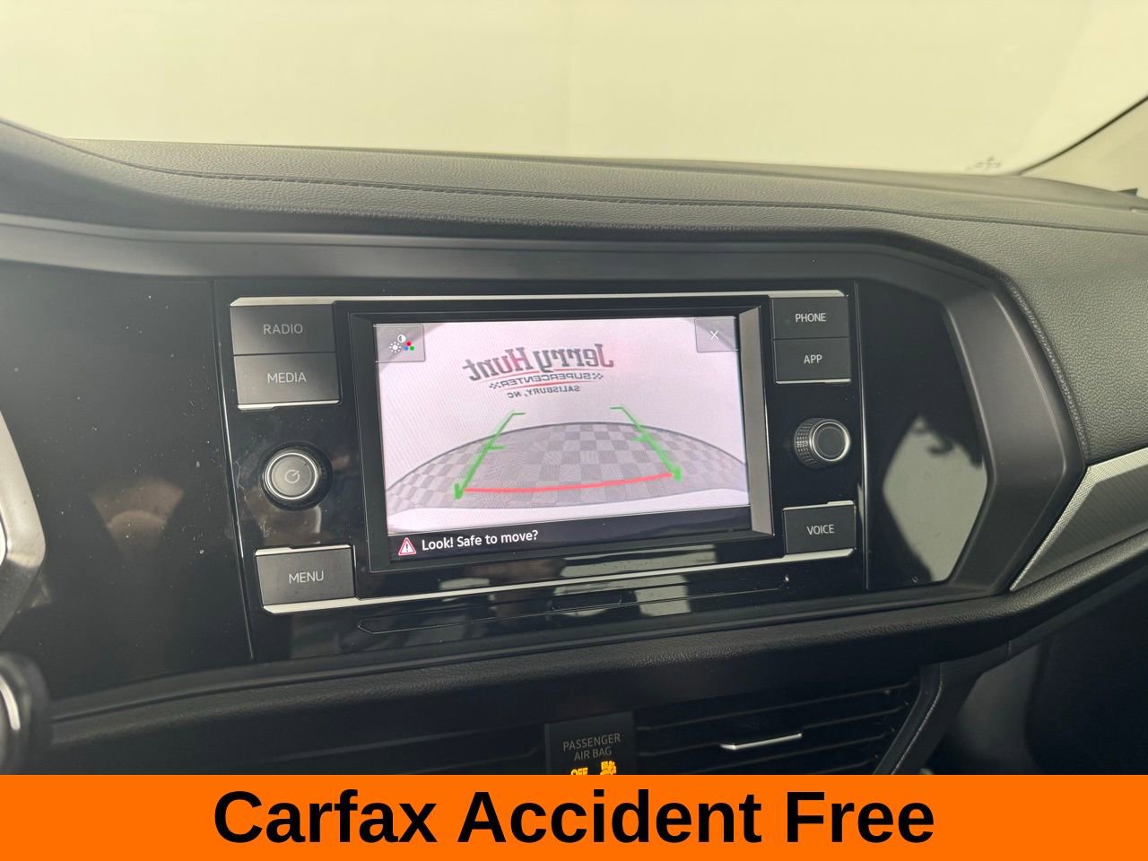 Used 2022 Volkswagen Jetta S image 3