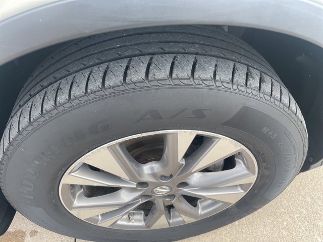 Used 2017 Nissan Murano SV image 17