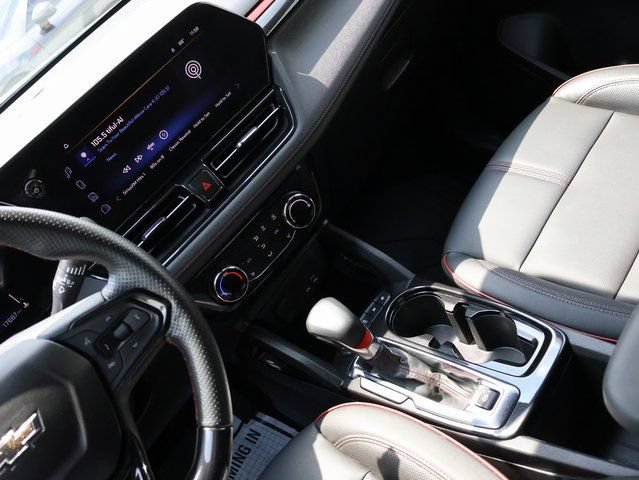 Used 2024 Chevrolet TrailBlazer RS w/ Driver Confidence Package FWD image 24