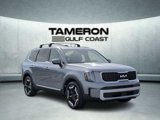 Used 2025 Kia Telluride EX w/ EX Captain's Chair Package image 8