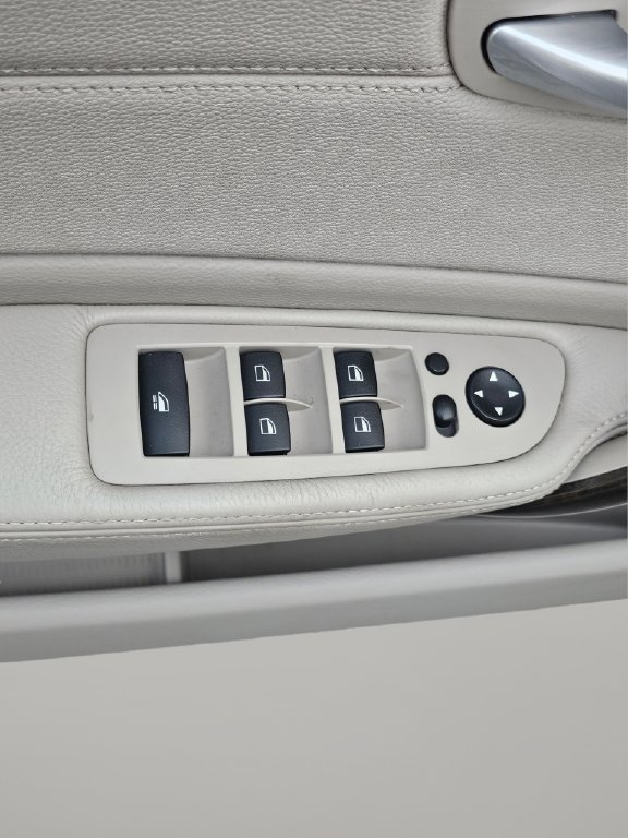 Used 2009 BMW 128i 128i image 26