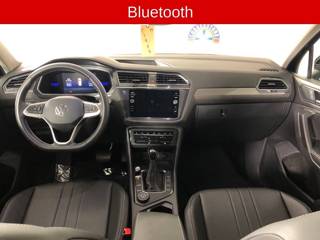 Used 2023 Volkswagen Tiguan SE AWD/4WD image 5