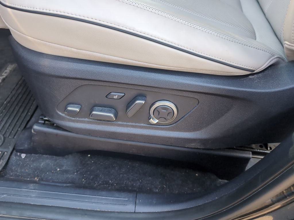 Used 2024 Hyundai Palisade Calligraphy image 22