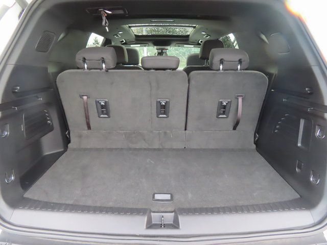 Used 2025 Chevrolet Traverse LT w/ Sun and Wheel Package AWD/4WD image 34