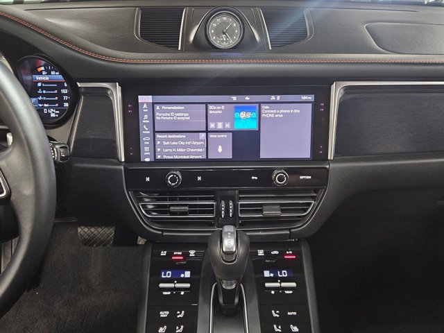 Used 2023 Porsche Macan GTS image 15