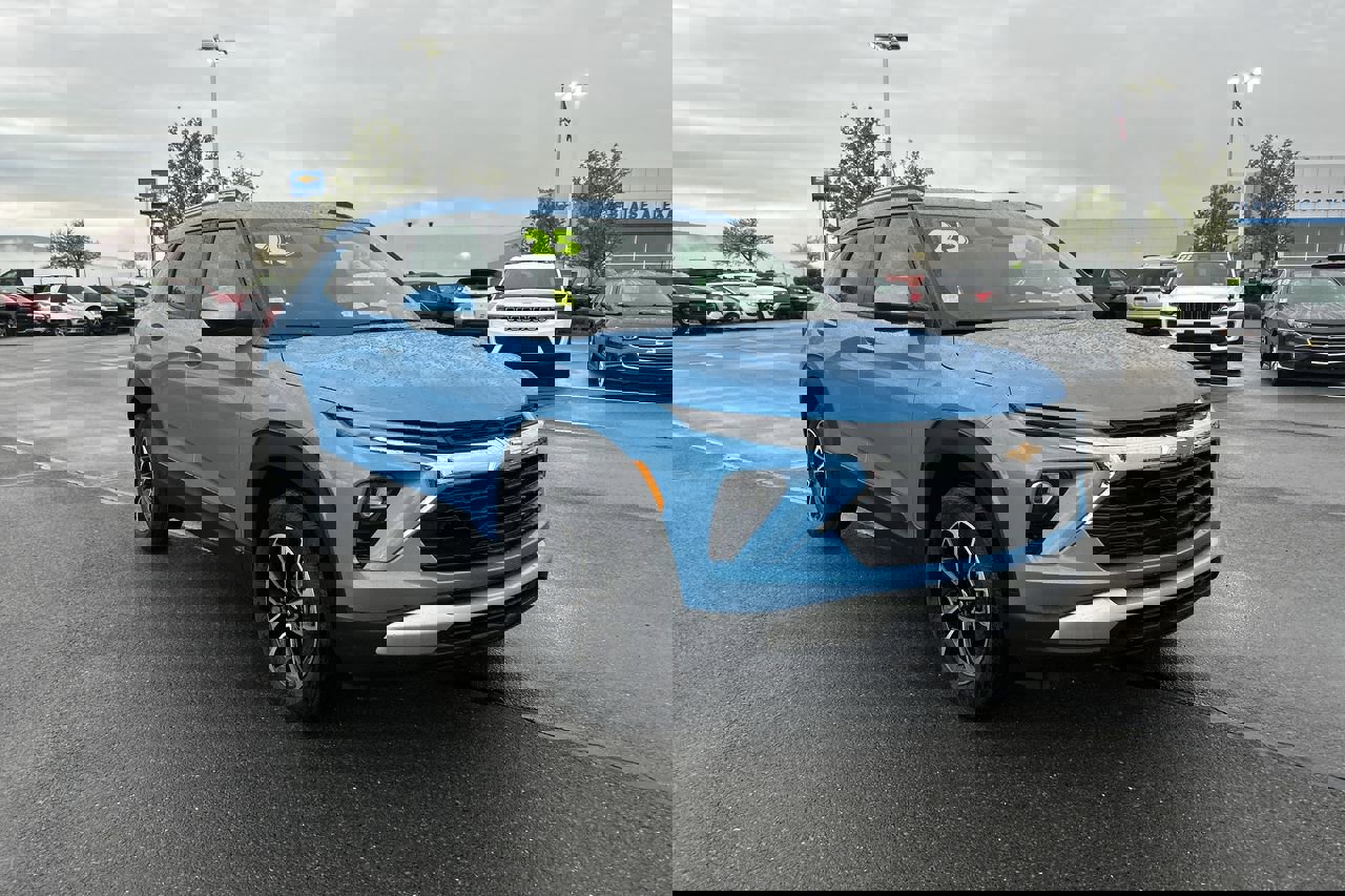 New 2025 Chevrolet TrailBlazer LT w/ Convenience Package