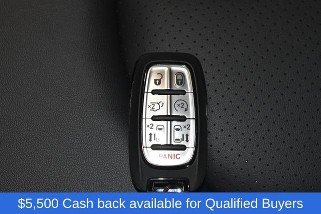New 2026 Chrysler Pacifica Select w/ S Appearance Package FWD image 39