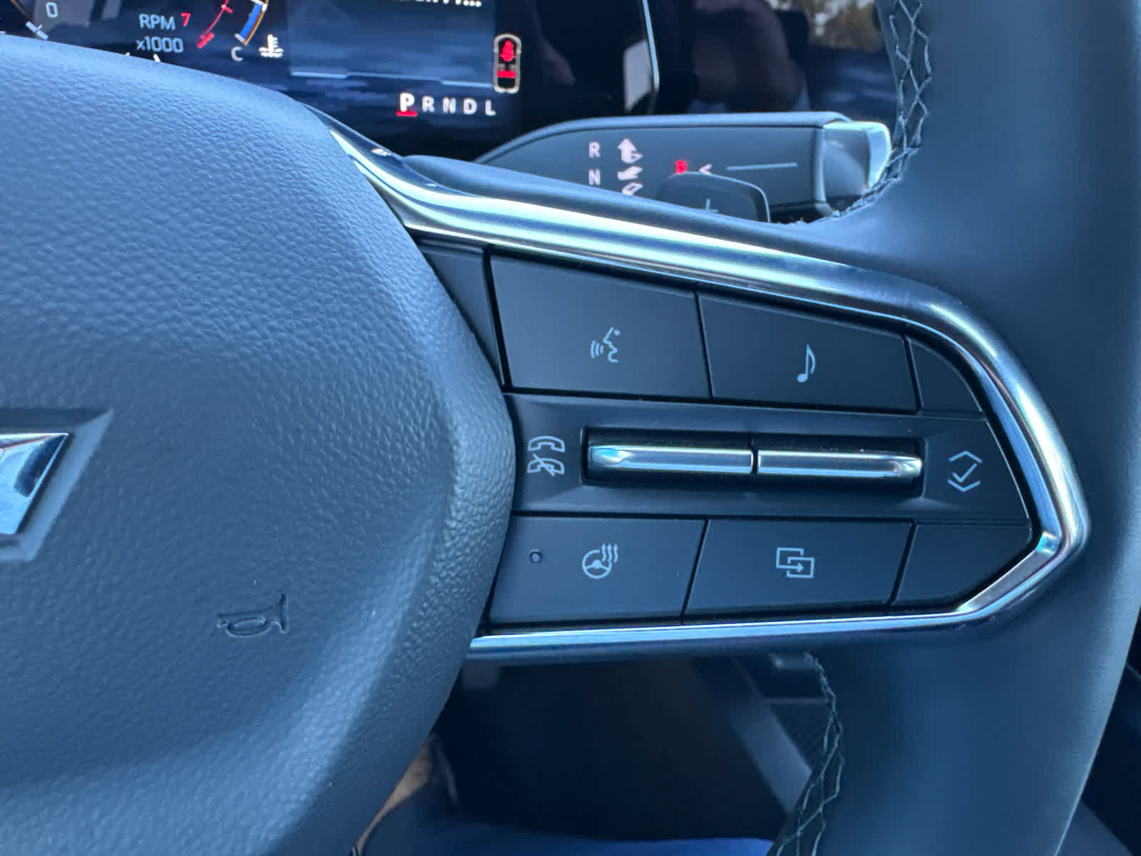 Used 2025 Chevrolet Equinox LT w/ Safety and Technology Package FWD image 21