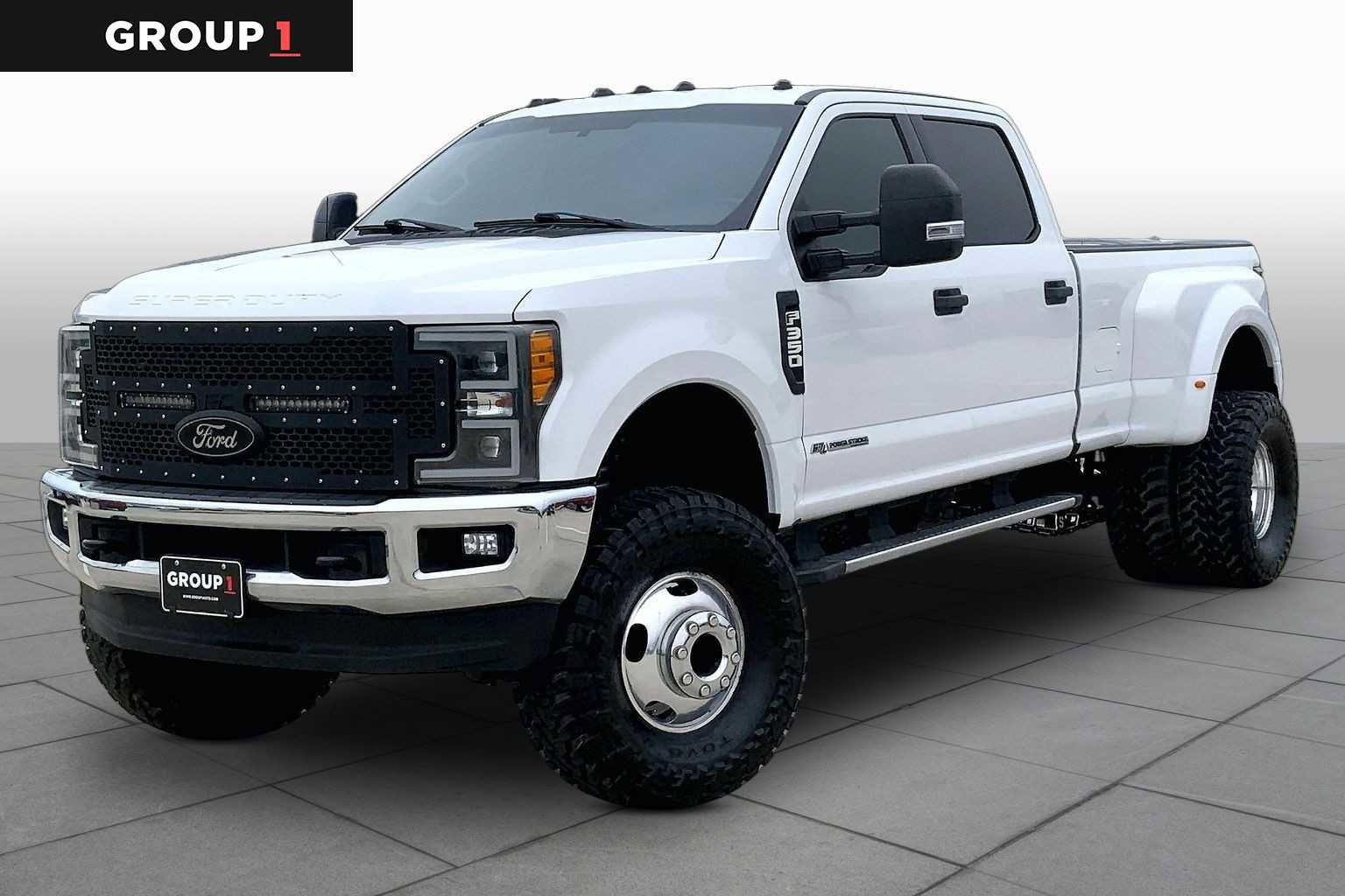 Used 2017 Ford F350 XLT w/ XLT Value Package AWD/4WD image 1