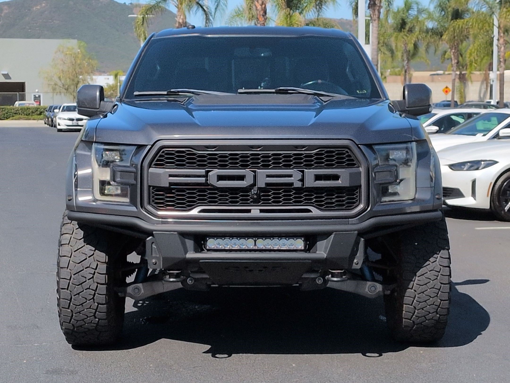 Used 2018 Ford F150 Raptor w/ Equipment Group 802A Luxury AWD/4WD image 3