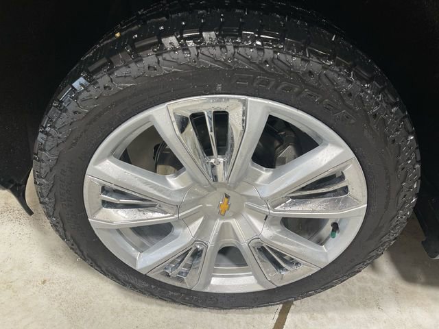 Used 2024 Chevrolet Silverado 1500 High Country w/ Technology Package image 10