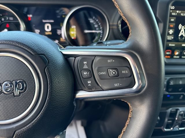 Used 2023 Jeep Wrangler Unlimited Sahara AWD/4WD image 17