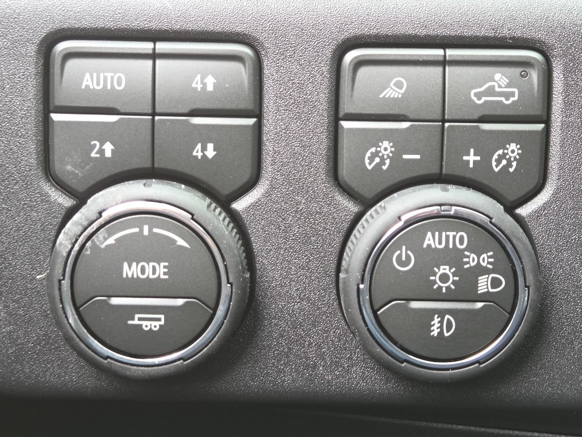 New 2026 Chevrolet Silverado 1500 High Country AWD/4WD image 6