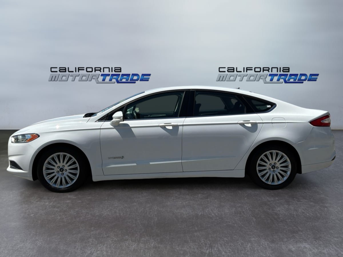 Used 2016 Ford Fusion SE FWD image 8