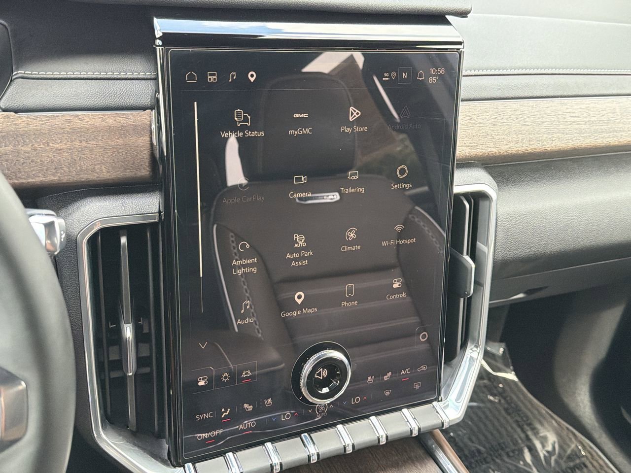 Used 2026 GMC Acadia Denali Ultimate FWD image 23