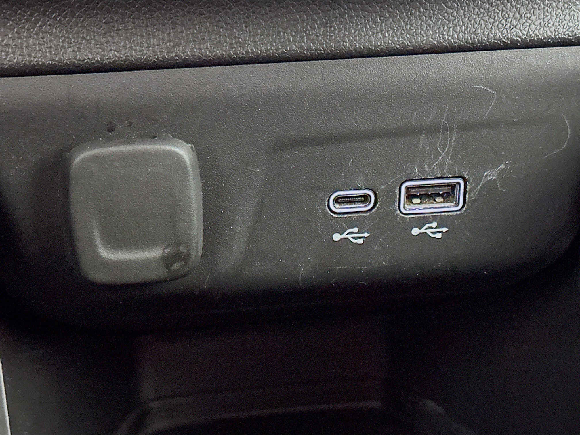 Used 2024 Chevrolet TrailBlazer LS image 25