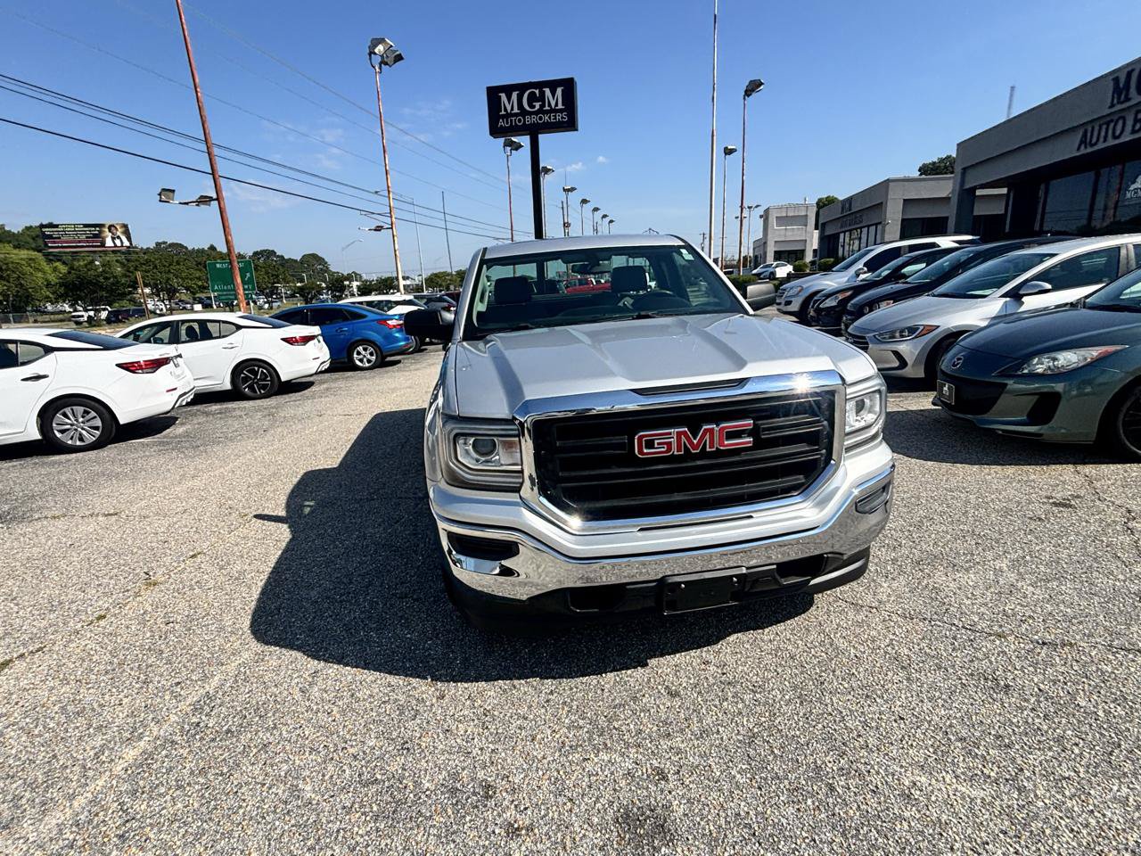 Used 2018 GMC Sierra 1500 2WD Regular Cab image 45