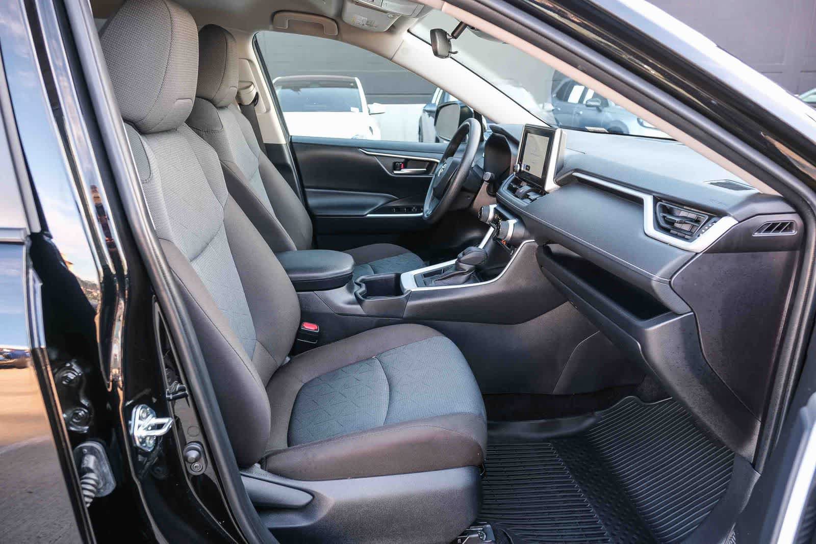 Certified 2025 Toyota RAV4 XLE FWD image 18