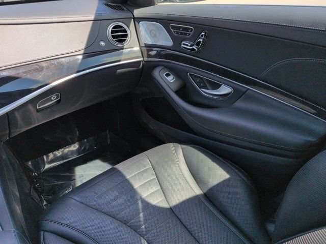 Used 2020 Mercedes-Benz S 560 4MATIC Sedan image 16