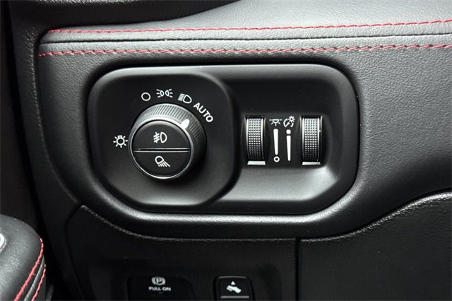 Used 2021 RAM 1500 TRX w/ TRX Lanuch Edition image 44